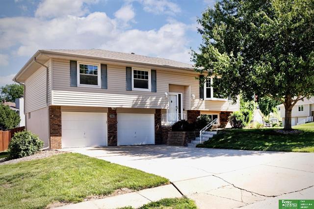 10734 Borman Circle